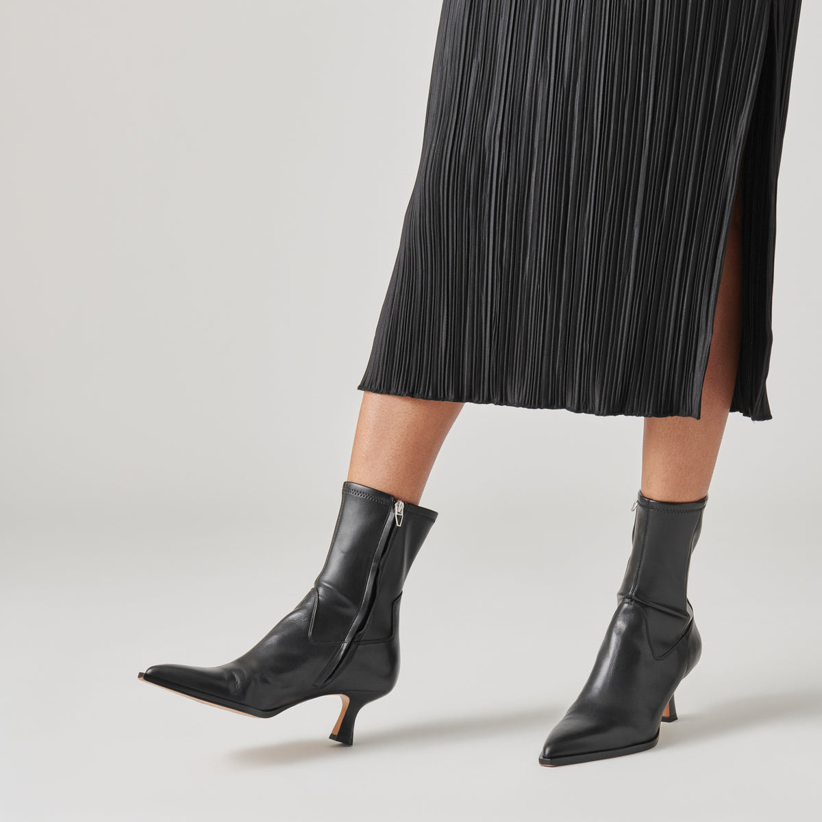 Arya Black Leather Boots | Rich Leather Black Boots with Skinny Heel â Dolce Vita