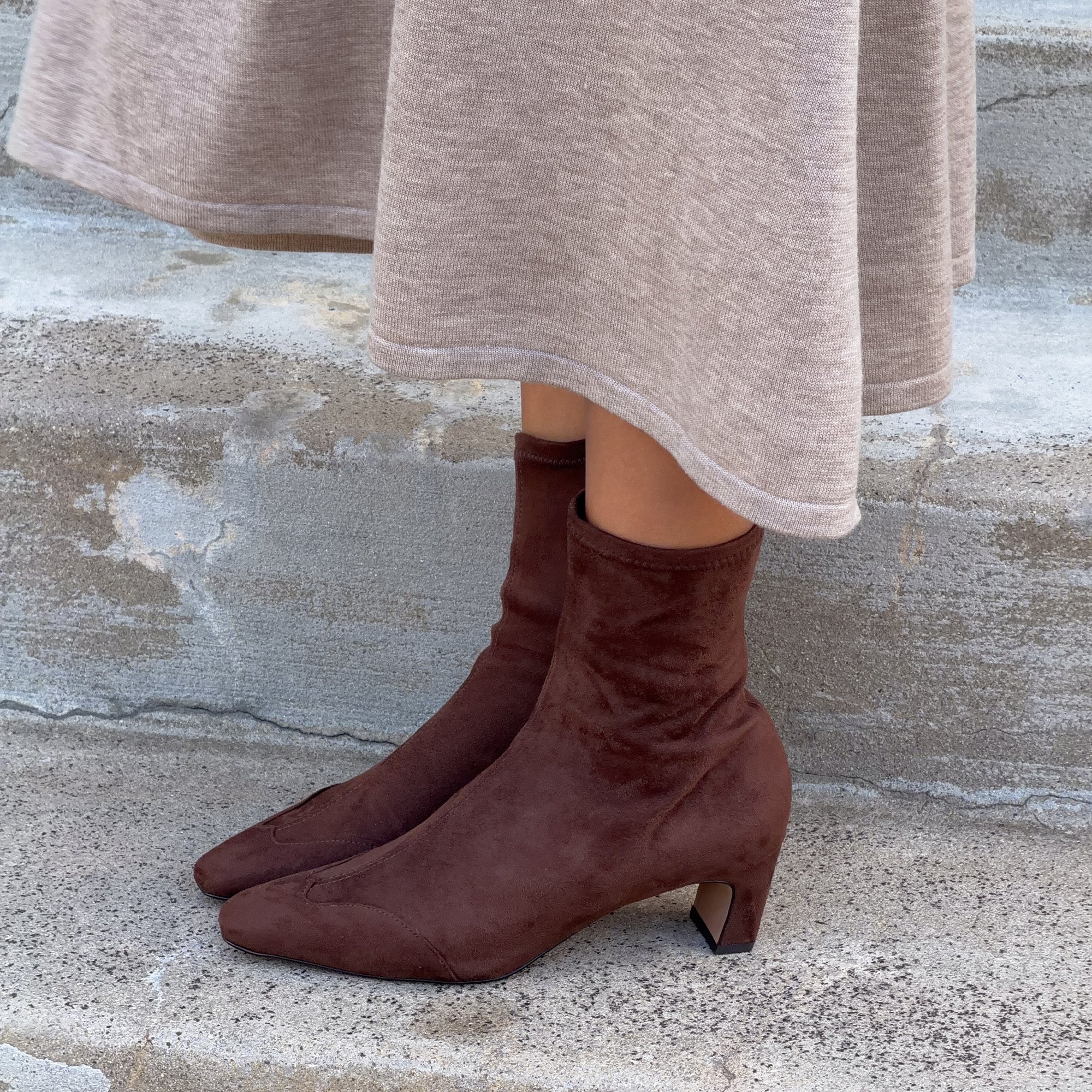 Anika Boots in Brown | Size 10.5