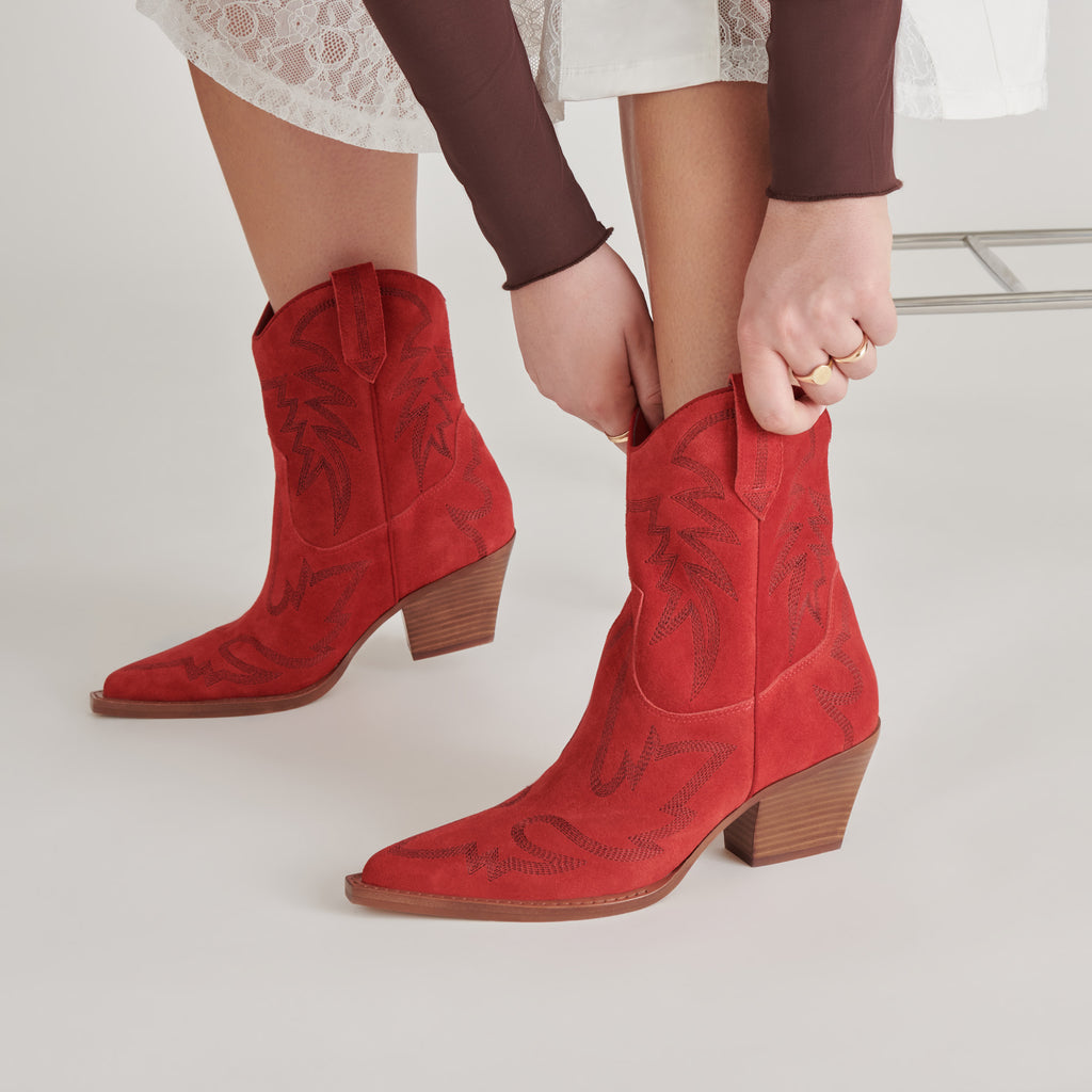 RUNA BOOTS RED SUEDE - image 14