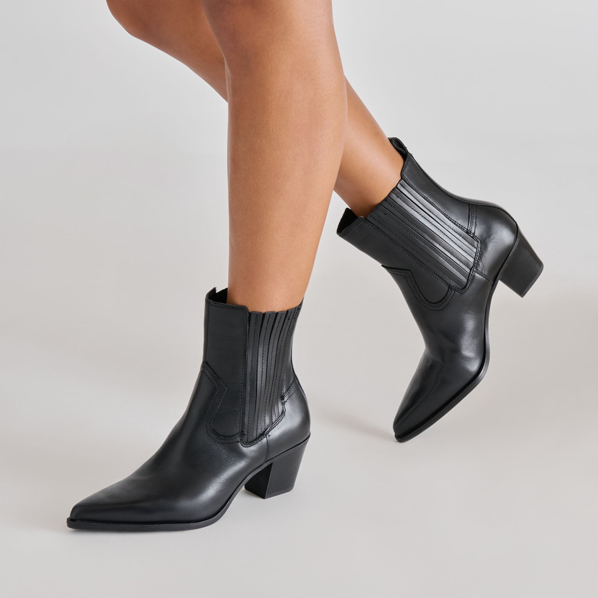 SLIM BOOTIES BLACK LEATHER