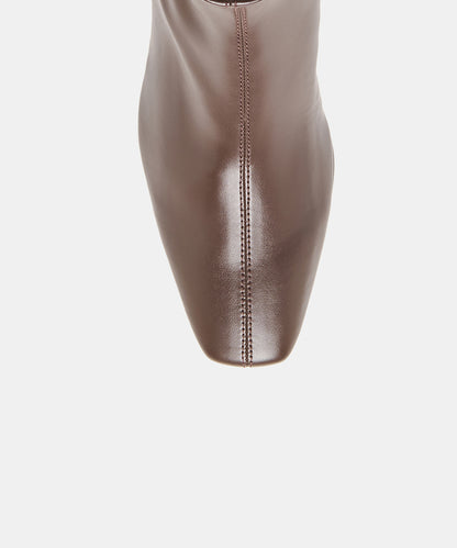 HANIE BOOTIES DK CHOCOLATE STELLA