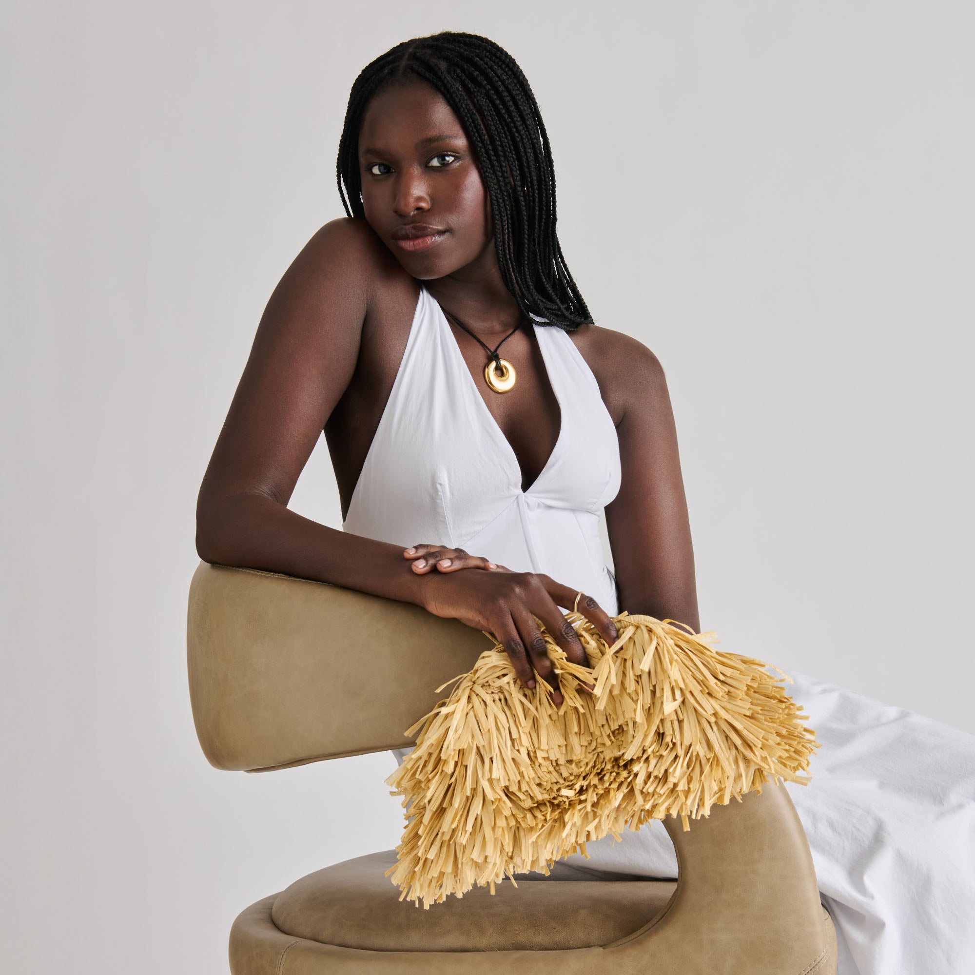 SERINA CLUTCH NATURAL RAFFIA