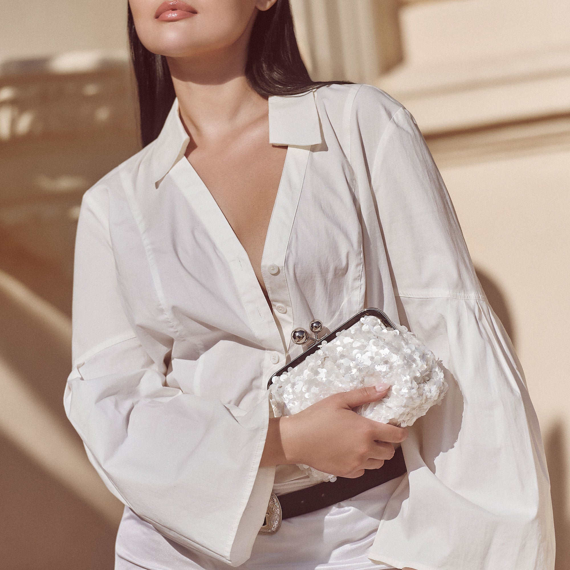 KENDALL CLUTCH WHITE SEQUIN