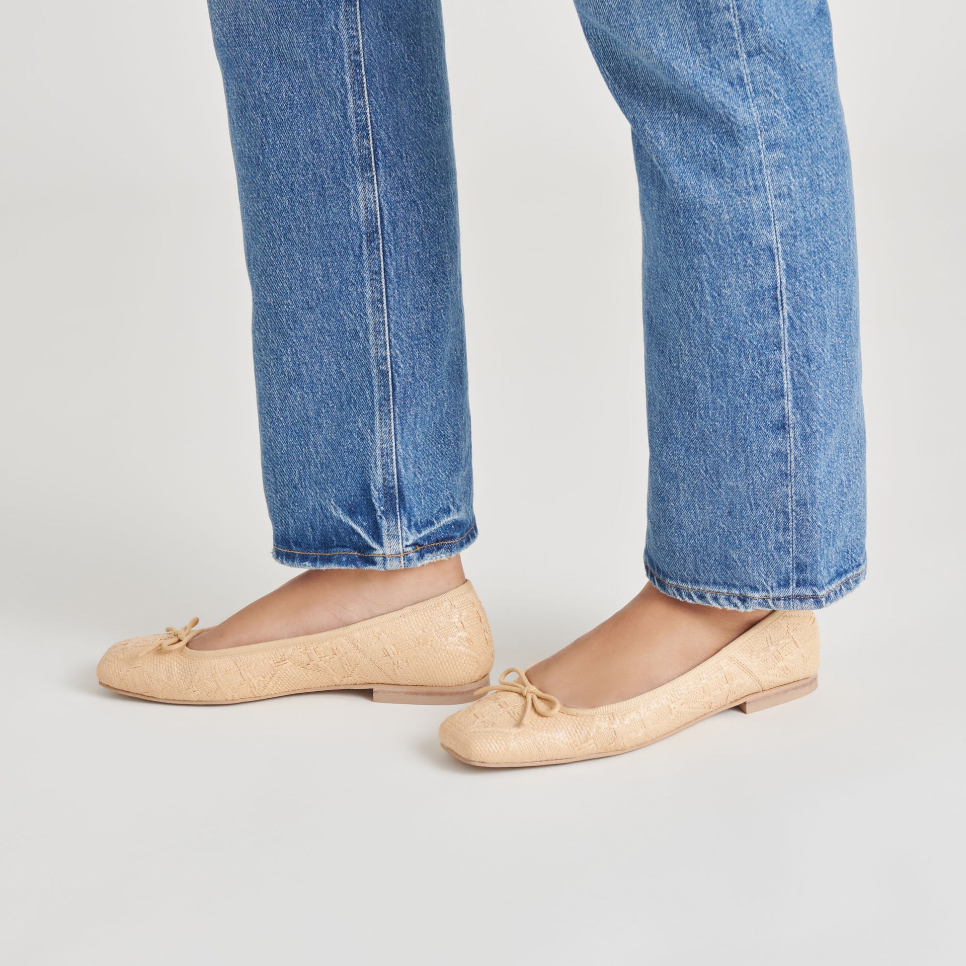BALLET FLAT 10 MM IN WHITE MIX BEIGE RAFFIA