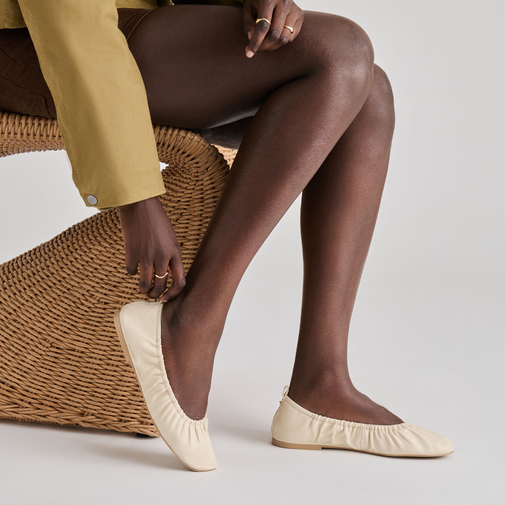 CONRAD BALLET FLATS BONE LEATHER