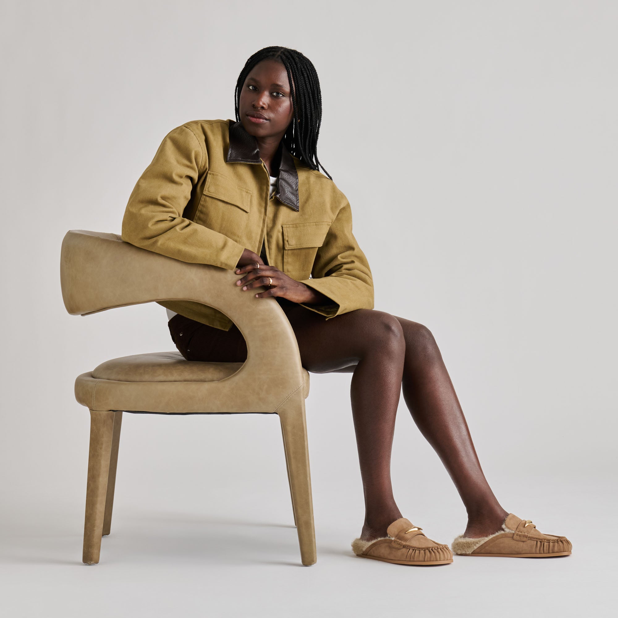 JODERO PLUSH FLATS MUSHROOM SUEDE