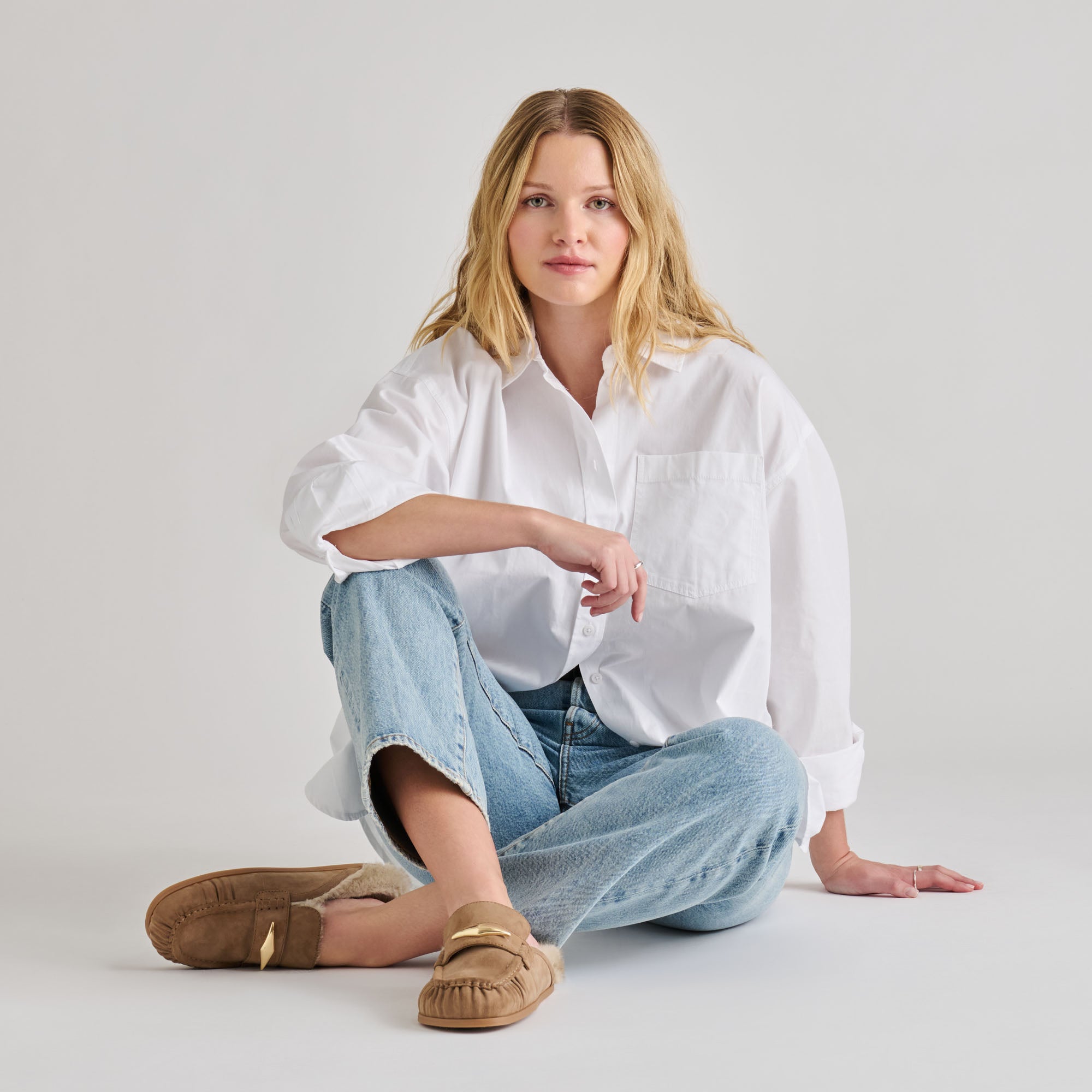 JODERO PLUSH FLATS MUSHROOM SUEDE