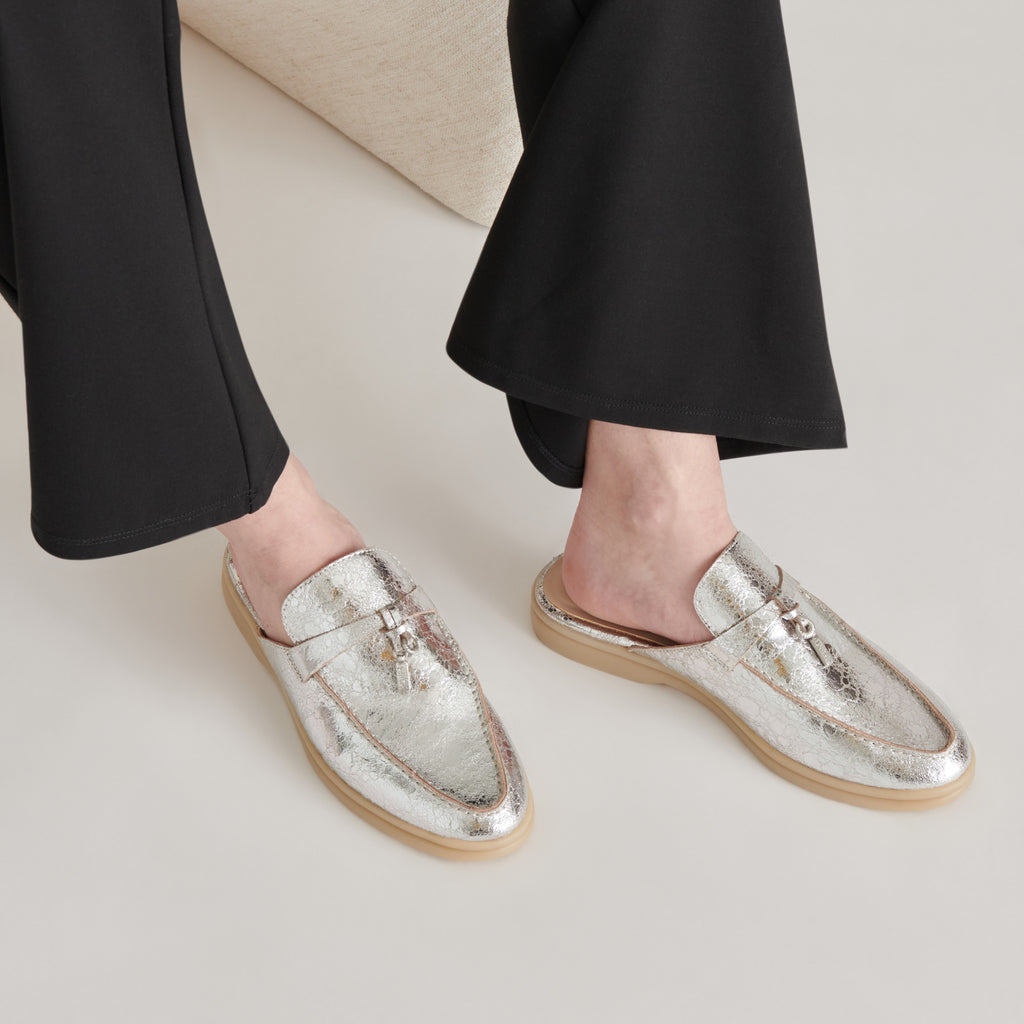 LASAIL FLATS SILVER DISTRESSED LEATHER - image 4