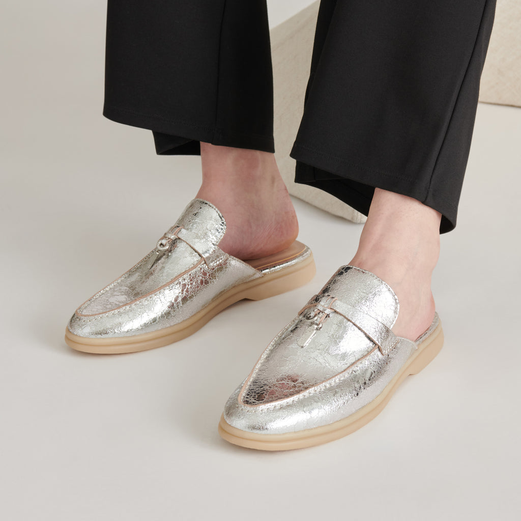 LASAIL FLATS SILVER DISTRESSED LEATHER - image 6
