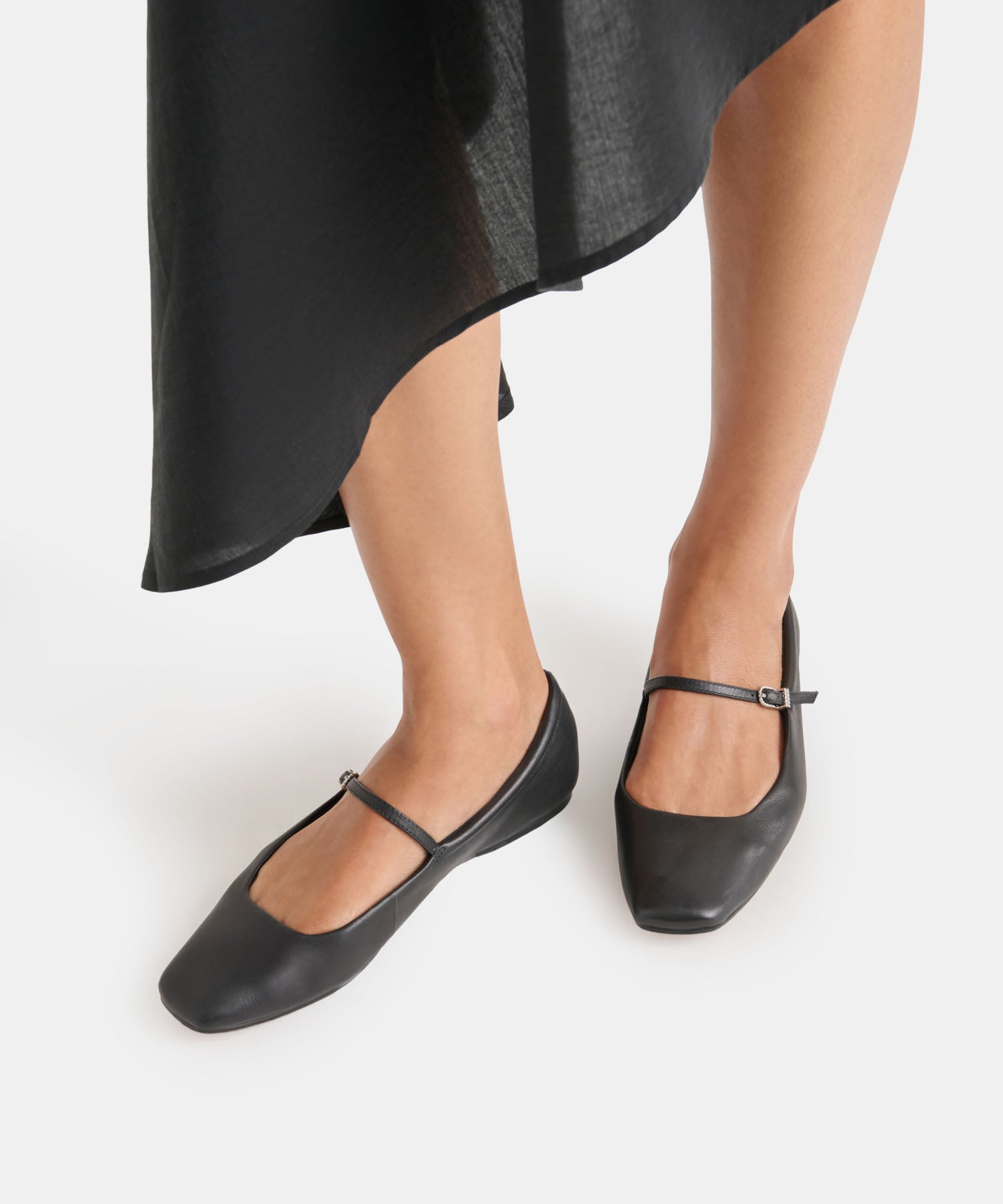 Dolce Vita Reyes Ballet Flat - Black Leather