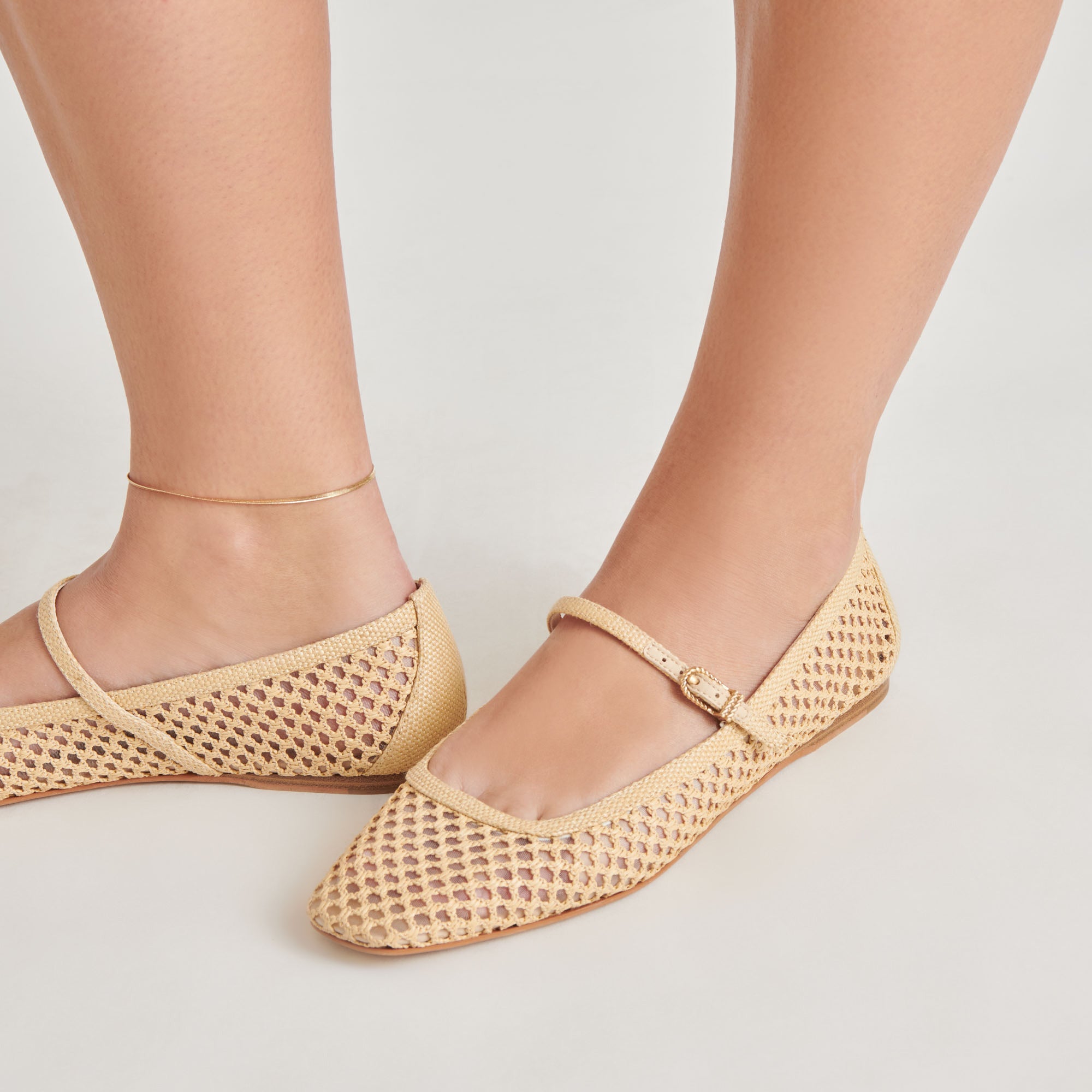 Width, toe shape, and foot types