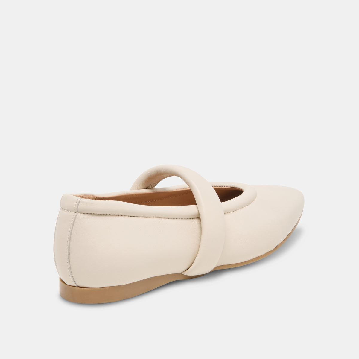 ladies white flat dress shoes Fera Ballet Flats in | Size 9.5 HOT ! Maxi Dress Size:10AU/6 LowStock:42705637769267 A smooth leather upper