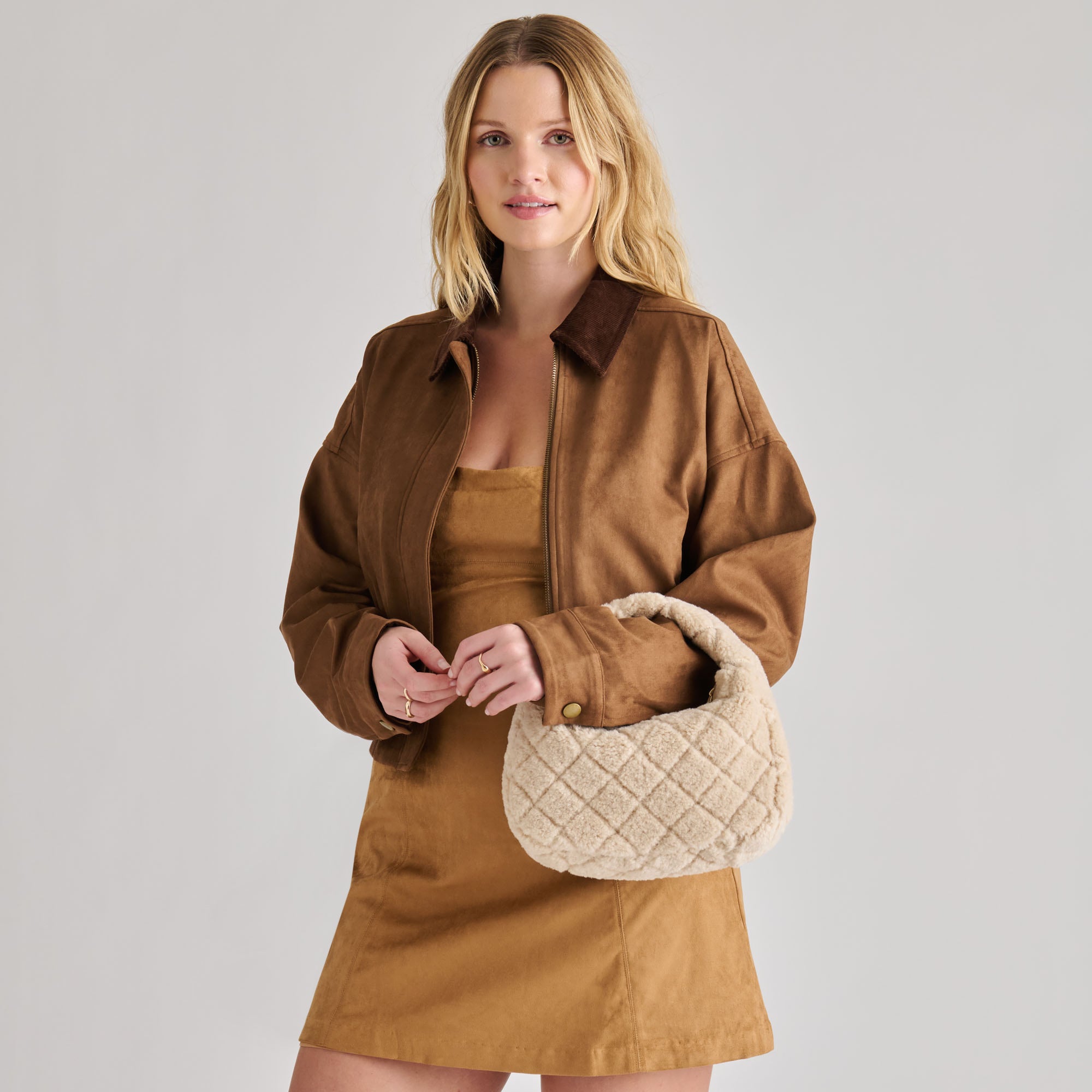 FRANKIE HANDBAG NATURAL PLUSH