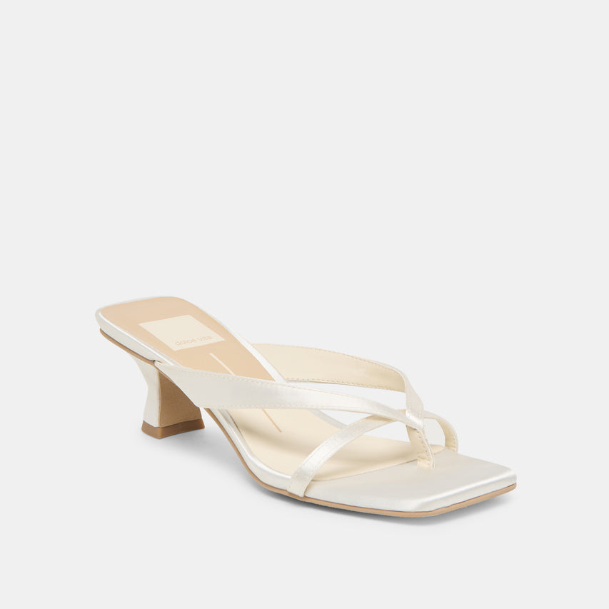 BREVEL WIDE HEELS TRUE WHITE SATIN