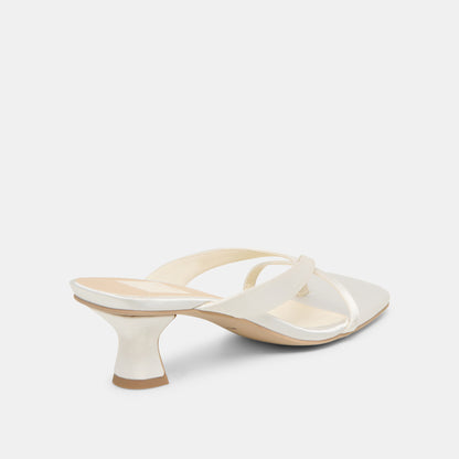 BREVEL WIDE HEELS TRUE WHITE SATIN
