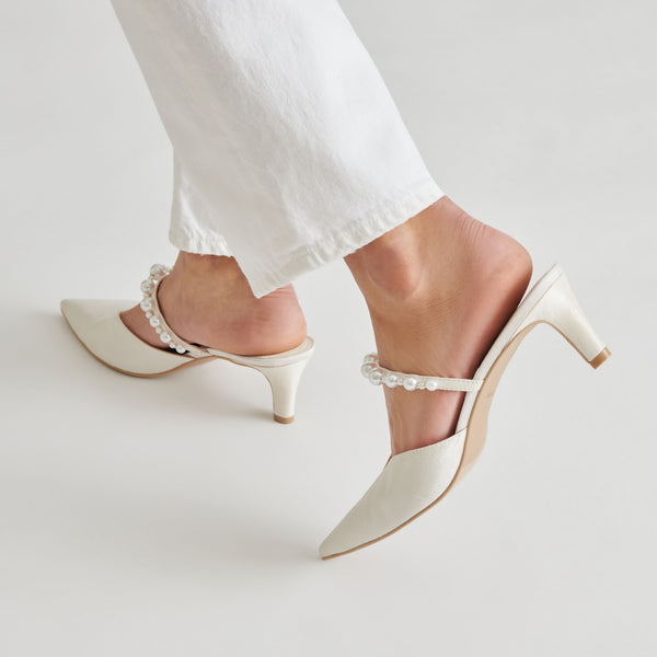 kanika pearl heels