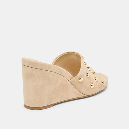 HOLTA STUD WEDGES CAMEL SUEDE