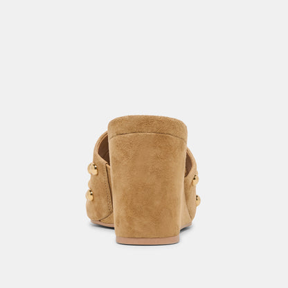 HOLTA STUD WEDGES LT BROWN SUEDE