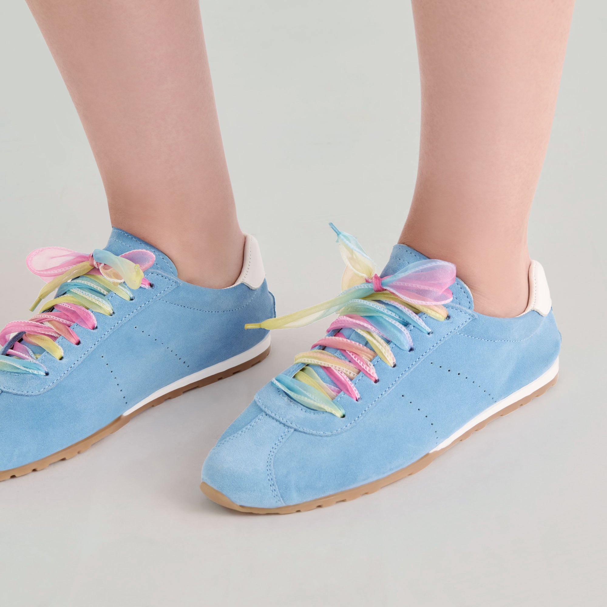 PRIDE CURLY ORGANZA LACE RAINBOW