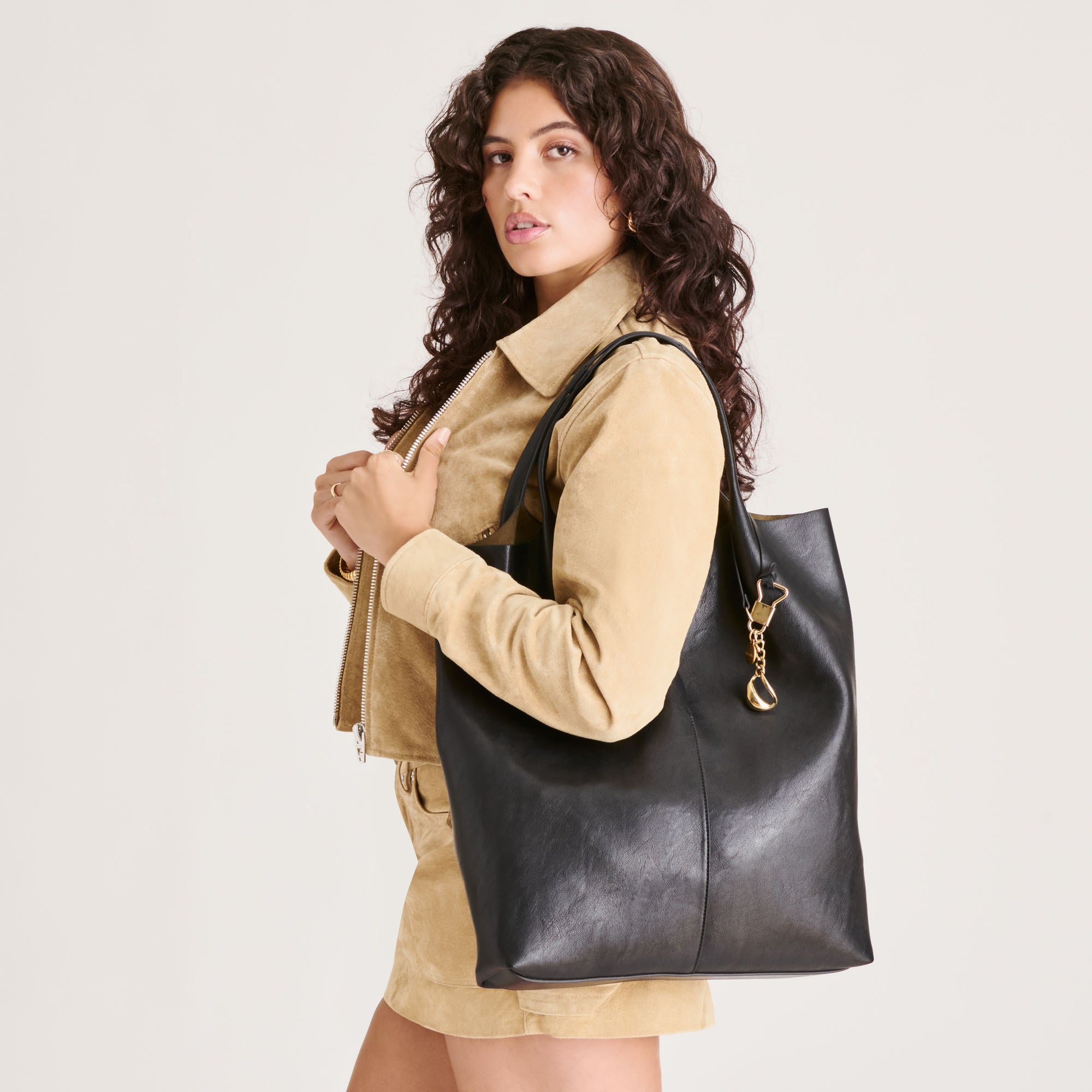AUGUSTE TOTE BLACK STELLA