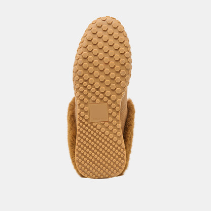 IZZEY PLUSH SNEAKERS LT BROWN SUEDE