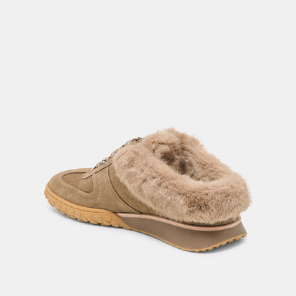 IZZEY PLUSH SNEAKERS OLIVE SUEDE