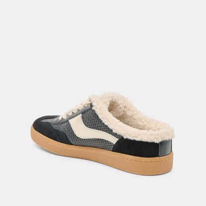 NOTICE SLIDE PLUSH SNEAKERS BLACK WOVEN LEATHER