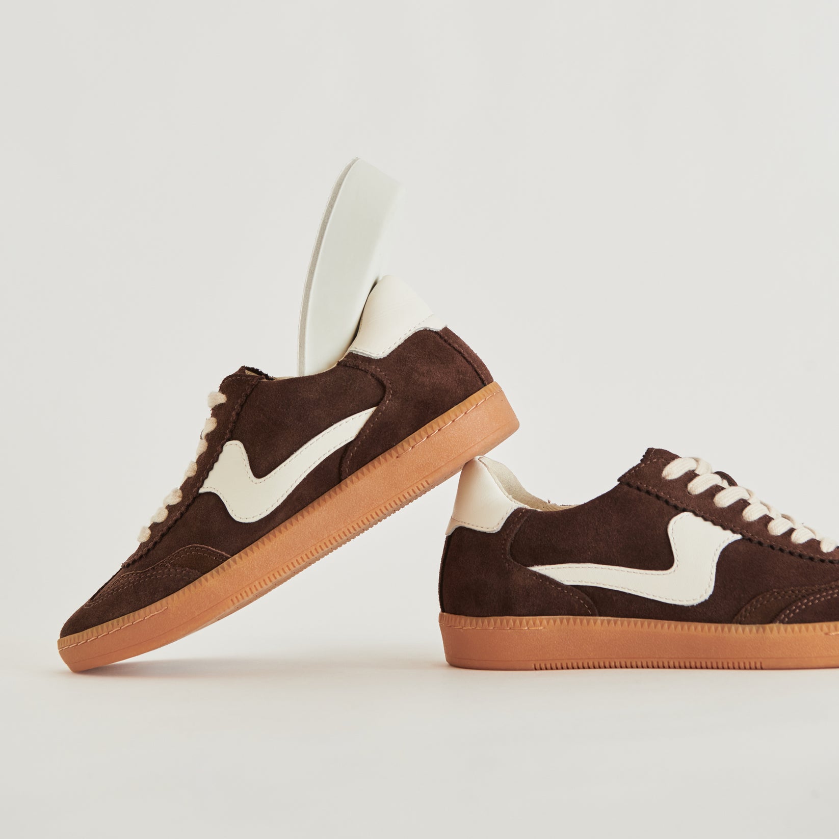 dolce vita shoes sneakers