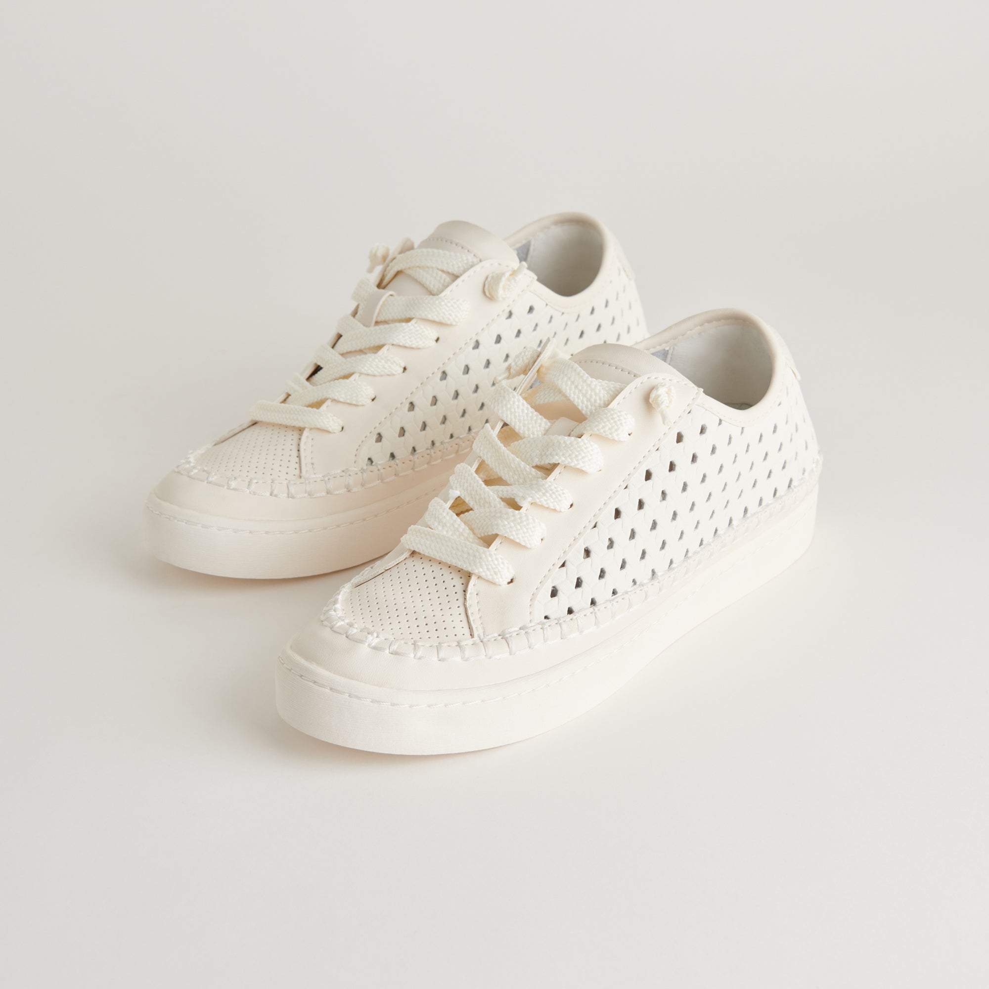 ZOLEN SNEAKERS WHITE PERFORATED LEATHER â Dolce Vita