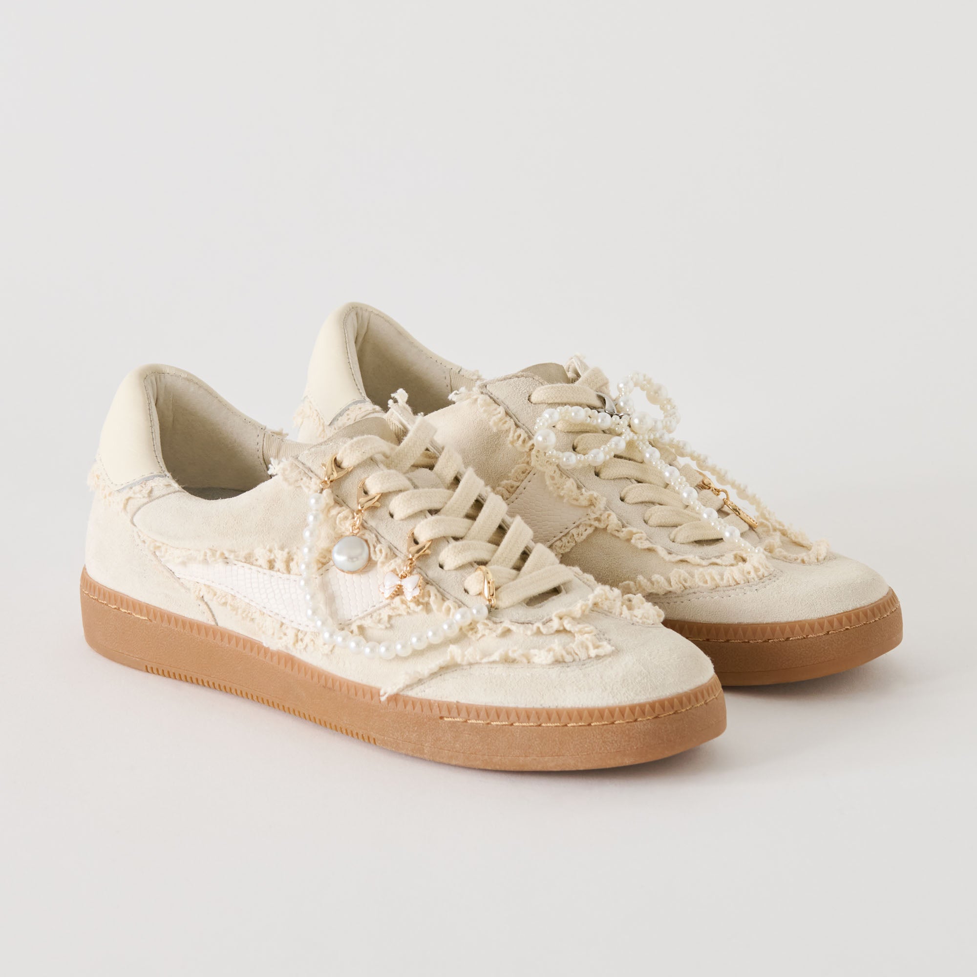 NOTICE LACE SNEAKERS IVORY SUEDE + PEARL CHARM BUNDLE
