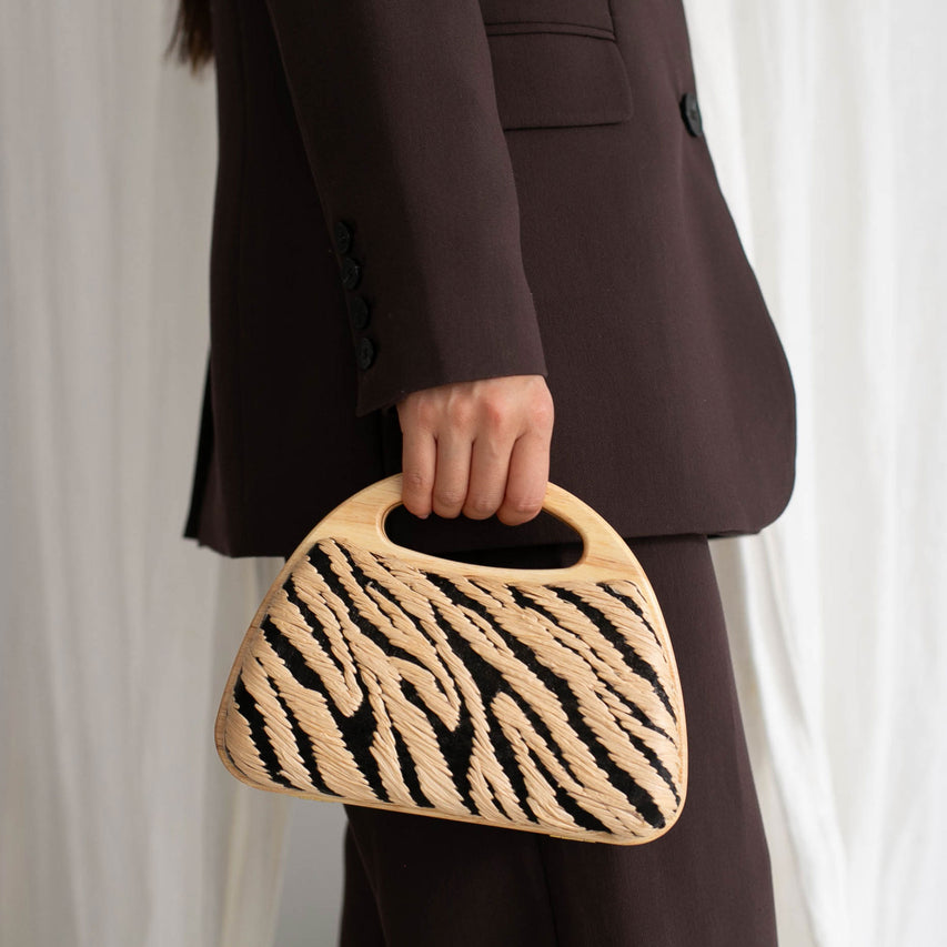 MAELIE HANDBAG BLACK NATURAL ZEBRA RAFFIA