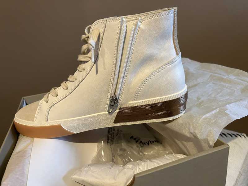 WHITE TAN LEATHER / 7.5 / V563_Jessica_101694