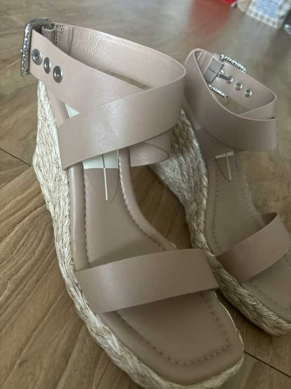 CAFE LEATHER / 9 / 276_Kimberly_105349