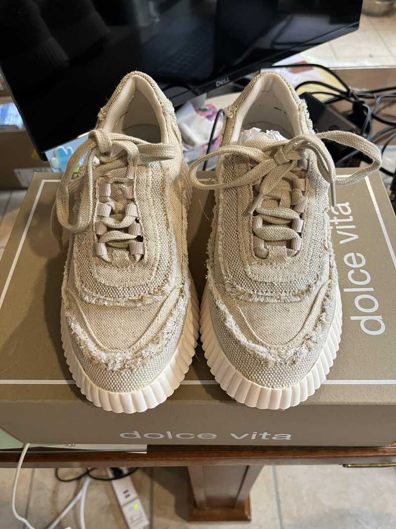 SAND CANVAS / 6 / V277_Molly_113178