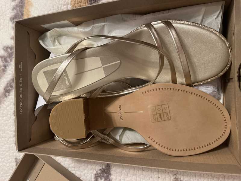 LIGHT GOLD METALLIC LEATHER / 9 / V712_Katie_114251