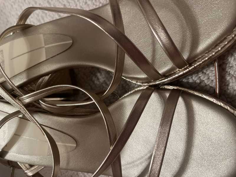 LIGHT GOLD METALLIC LEATHER / 9 / V712_Katie_114251