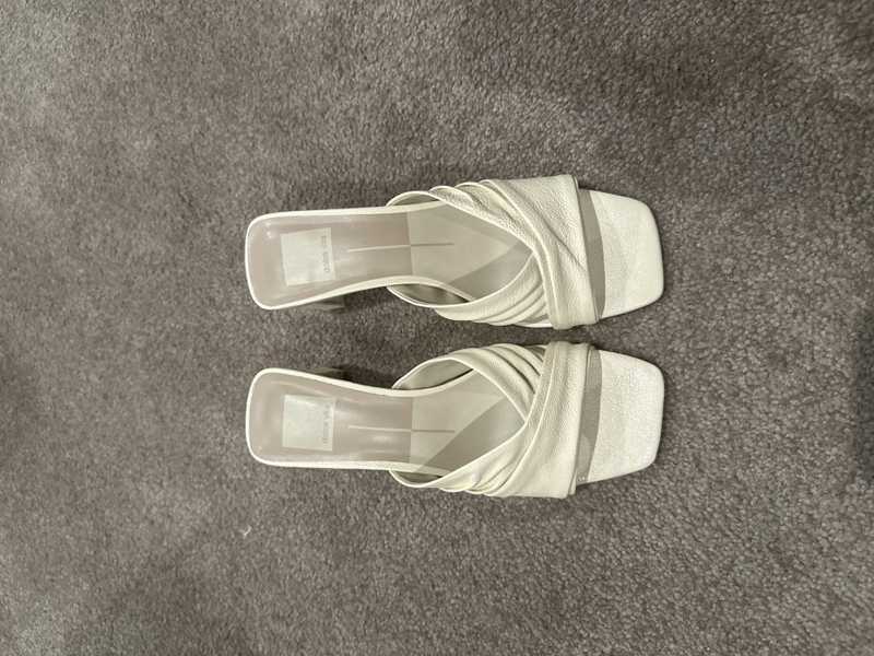 BONE LEATHER / 6 / V102_Nithya_114816