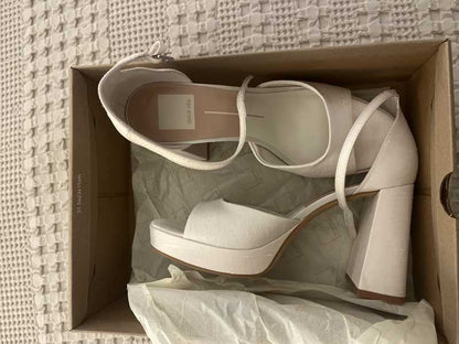 WHITE SATIN / 9 / V100_Brittany_115384