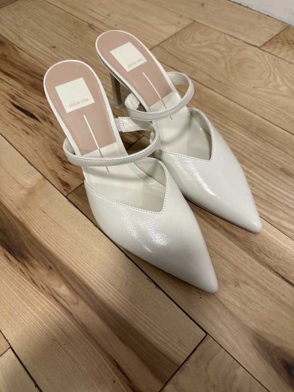 WHITE CRINKLE PATENT / 8 / V100_Madeline_115866