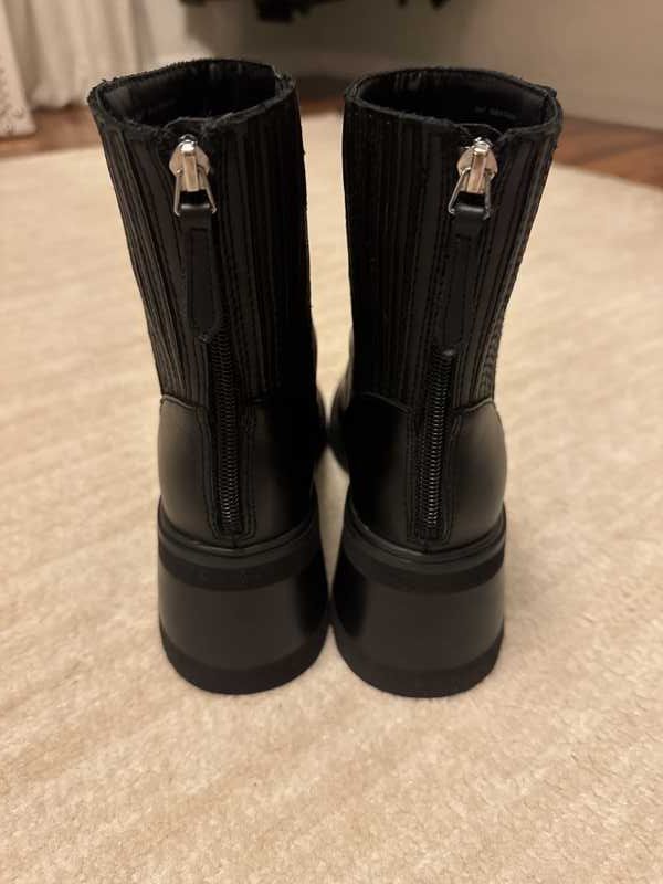 BLACK LEATHER / 7 / V001_Alina_116006