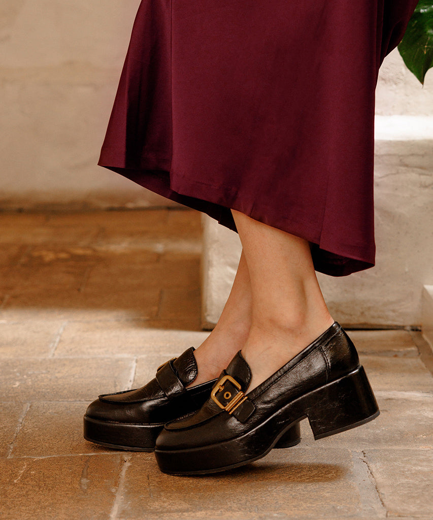 YONDER LOAFERS MIDNIGHT CRINKLE PATENT - image 2
