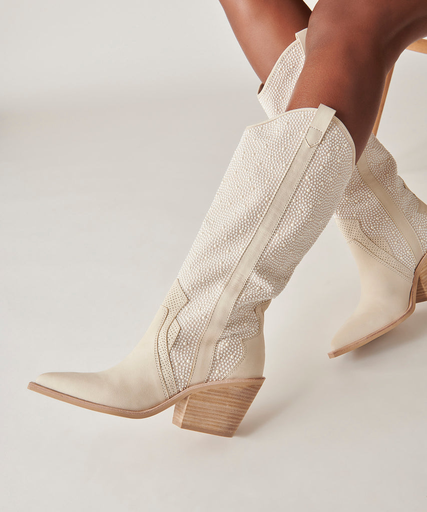 NAVENE BOOTS OFF WHITE PEARLS - image 2
