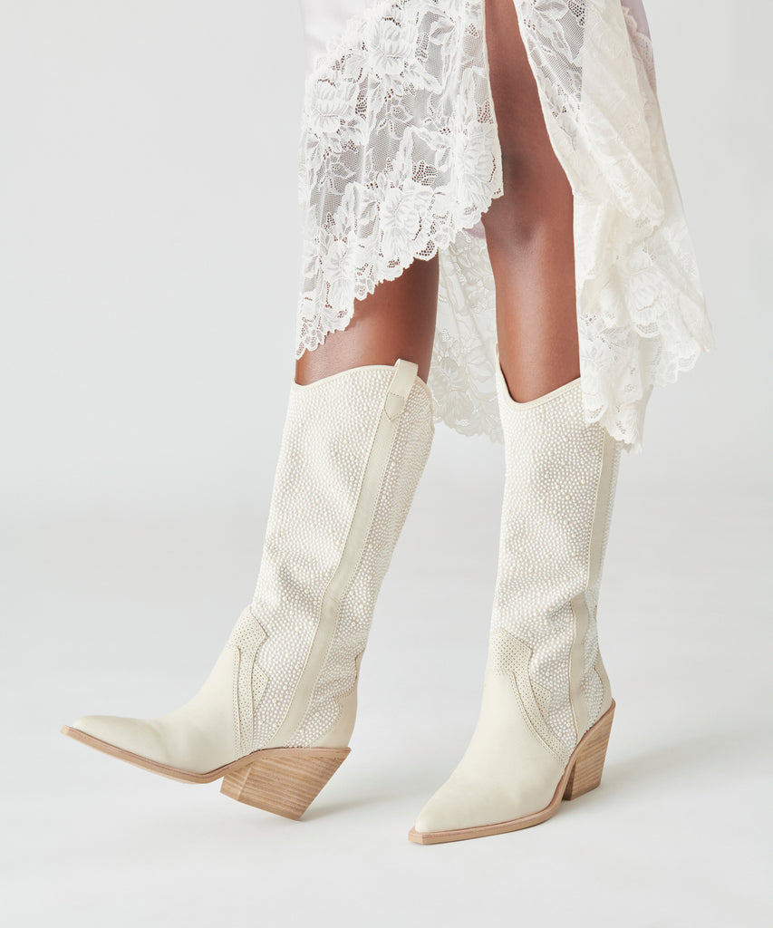 NAVENE BOOTS OFF WHITE PEARLS - image 6